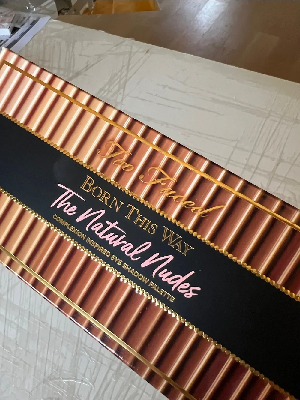 [Almost New]The Natural Nude & Pink Eyeshadow Palette - Pink Tones